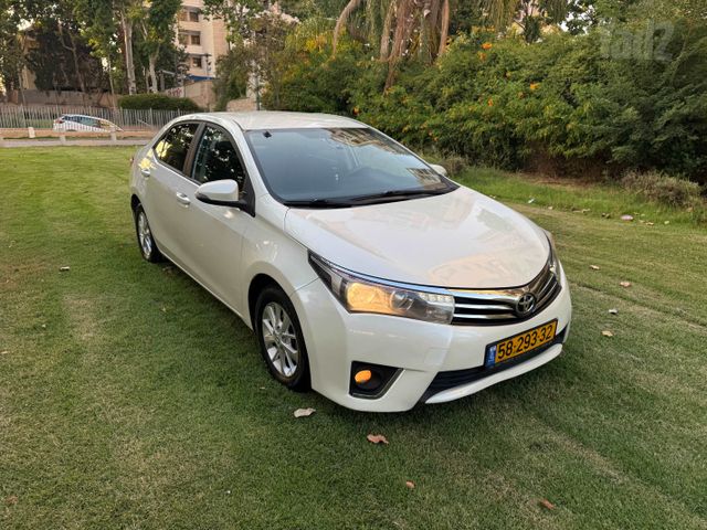 מודעת רכב טויוטה קורולה 1
