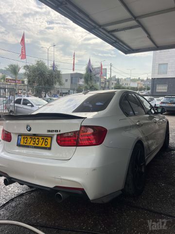 מודעת רכב ב מ וו סדרה 3 2