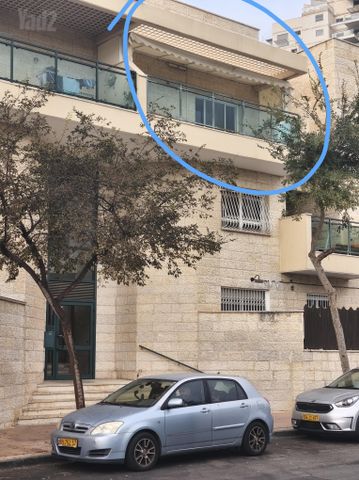 תרשיש 9