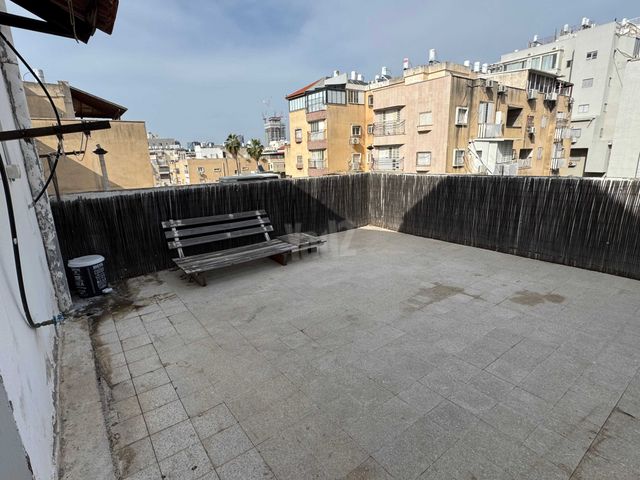 שלוש השעות 11