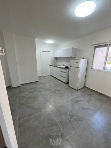 משה חיים שפירא 48
