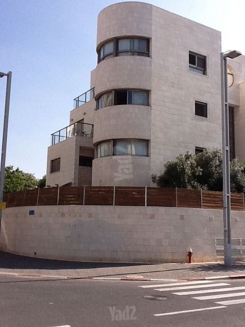 דופלקס להשכרה בתל אביב יפו — 3