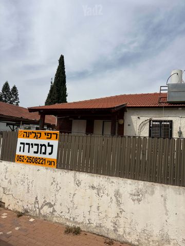 הנביאים 90