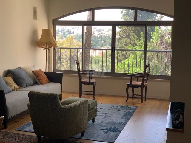 דירה להשכרה בירושלים (תיווך) — 5