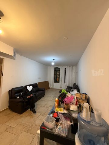 דירה להשכרה בירושלים (תיווך) — 2