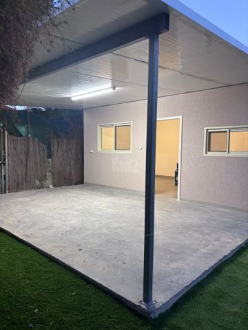 בית פרטי/ קוטג', שיכון עובדים, גן יבנה