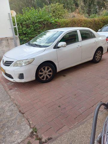 מודעת רכב טויוטה קורולה