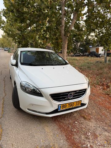מודעת רכב וולוו V40