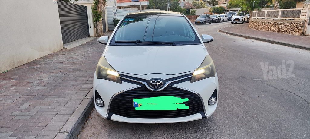 מודעת רכב טויוטה יאריס