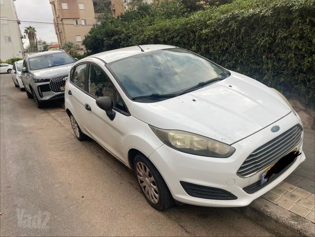 מודעת רכב פורד פיאסטה