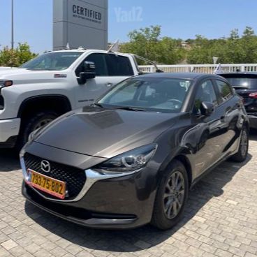 מודעת רכב מאזדה 2