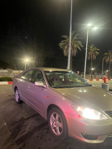מודעת רכב טויוטה קאמרי