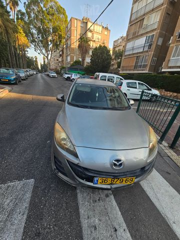 מודעת רכב מאזדה 3