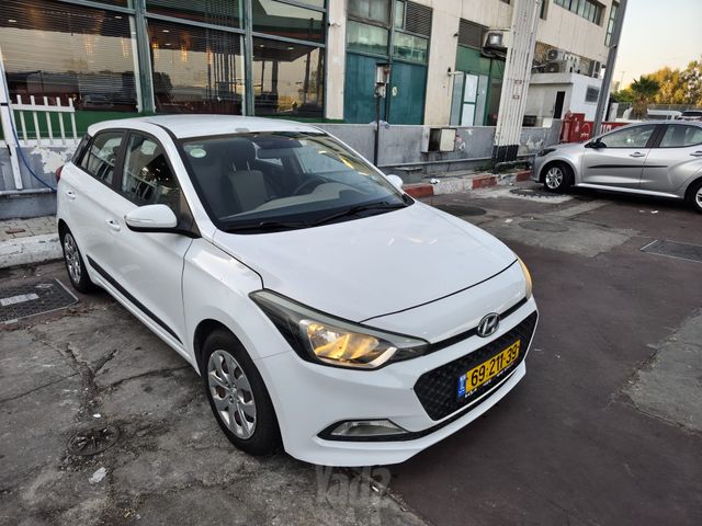 מודעת רכב יונדאי i20