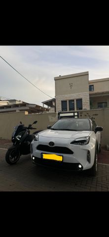 מודעת רכב טויוטה יאריס קרוס