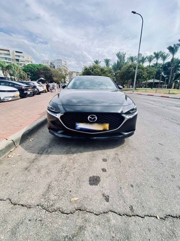 מודעת רכב מאזדה 3