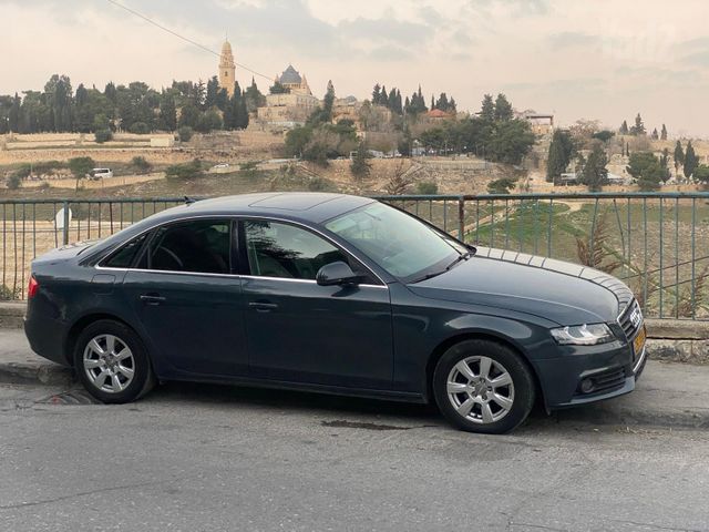מודעת רכב אאודי A4
