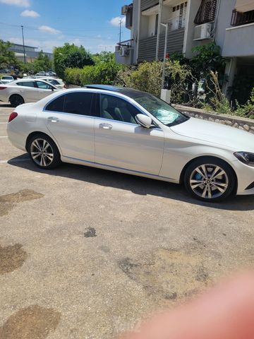 E-class Exclusive Edition E 220d אוט׳ 1.9 (194 כ״ס)