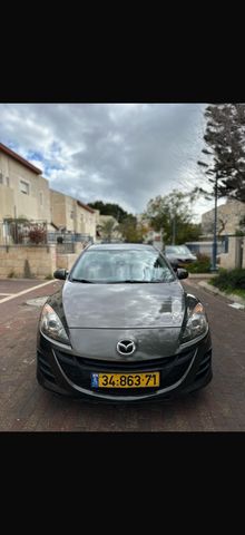 מודעת רכב מאזדה 3