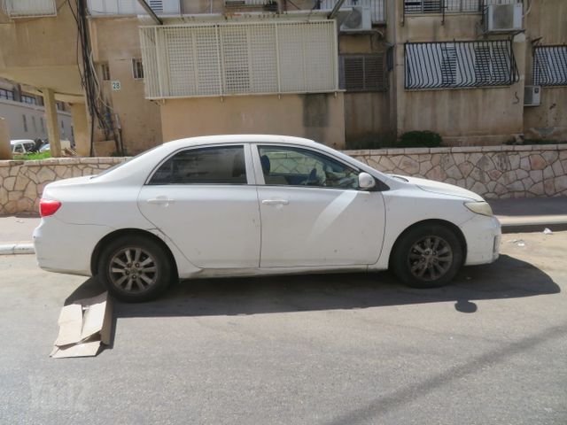 מודעת רכב טויוטה קורולה