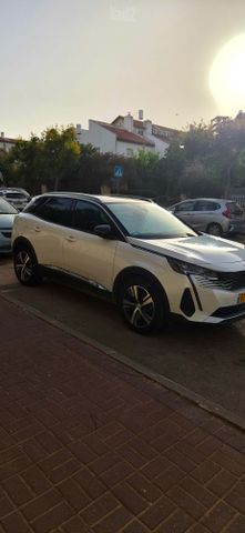 מודעת רכב פיג'ו 3008