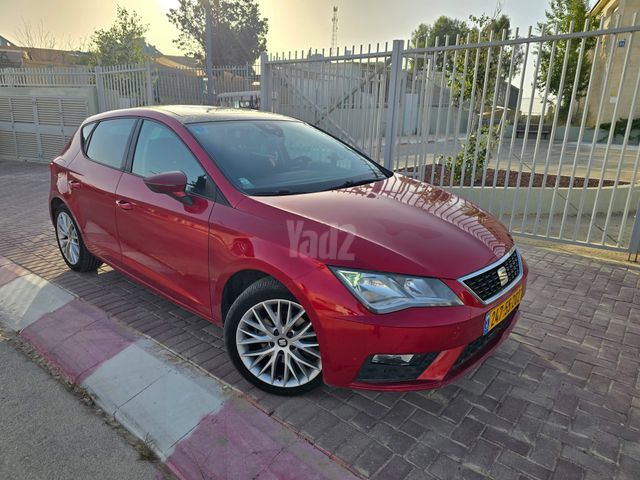 מודעת רכב סיאט לאון