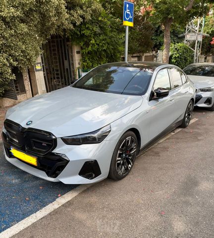 מודעת רכב ב מ וו I5