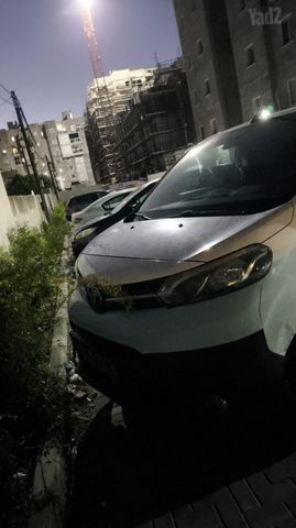 מודעת רכב טויוטה פרואייס