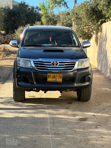מודעת רכב טויוטה היילקס