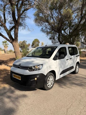 מודעת רכב סיטרואן ברלינגו