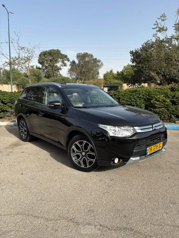 מודעת רכב מיצובישי אאוטלנדר 2