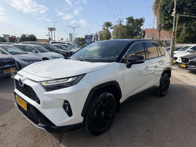מודעת רכב טויוטה RAV4