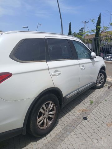 מודעת רכב מיצובישי אאוטלנדר