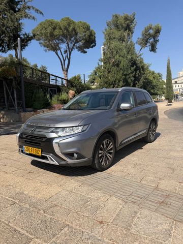 מודעת רכב מיצובישי אאוטלנדר