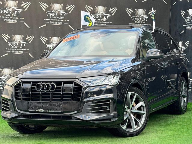 מודעת רכב אאודי Q7
