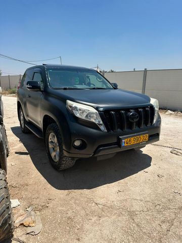 מודעת רכב טויוטה לנד קרוזר