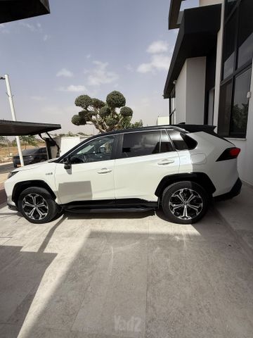מודעת רכב טויוטה RAV4