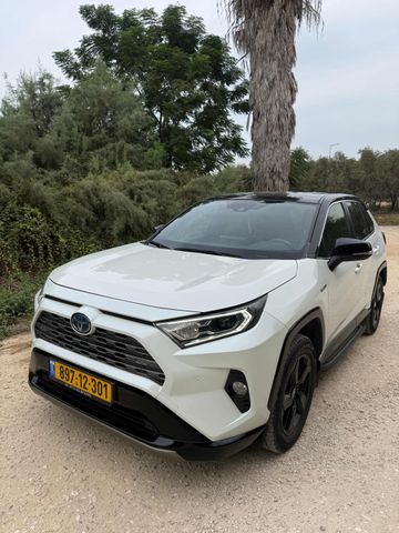 מודעת רכב טויוטה RAV4
