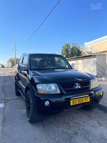 מודעת רכב מיצובישי פג'רו