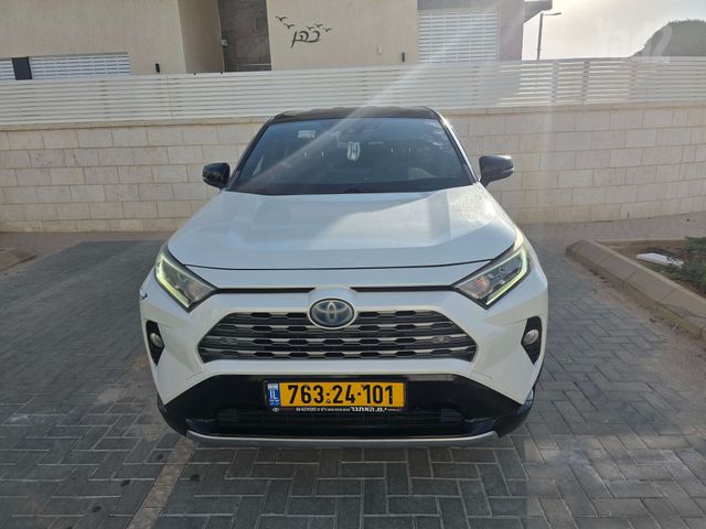 מודעת רכב טויוטה RAV4