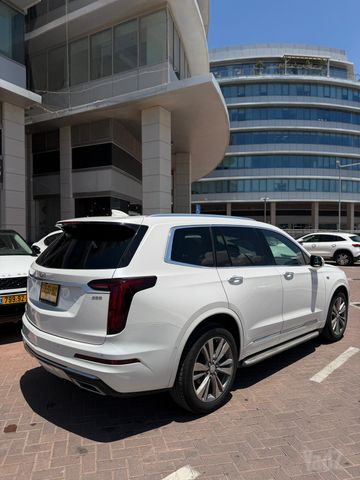 מודעת רכב קאדילק XT6 2