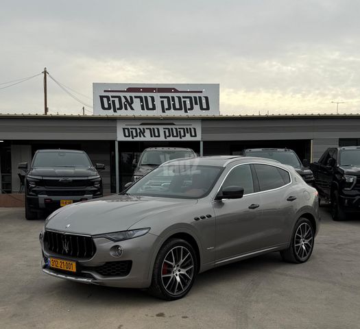 מודעת רכב מזראטי לבנטה