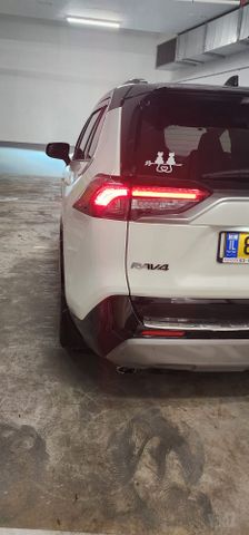 RAV4 4X2 E-Motion היברידי אוט׳ בנזין 2.5 (178 כ״ס) [2019-2026]