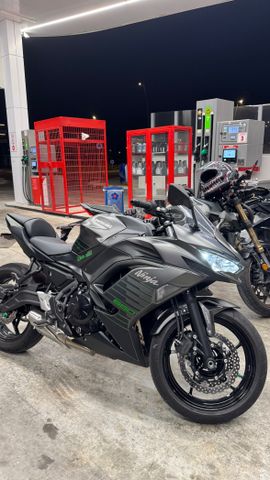 מודעת רכב קאוואסאקי נינג'ה 650
