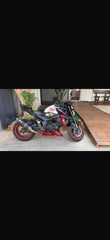 מודעת רכב סוזוקי GSXS750