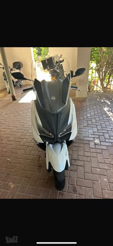 מודעת רכב סאן יאנג ג'וי-מקס Z-250