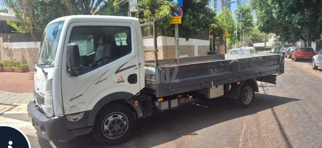 מודעת רכב ניסאן