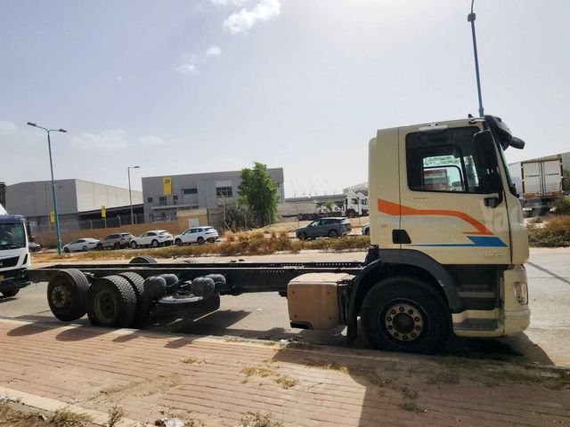 מודעת רכב דאף