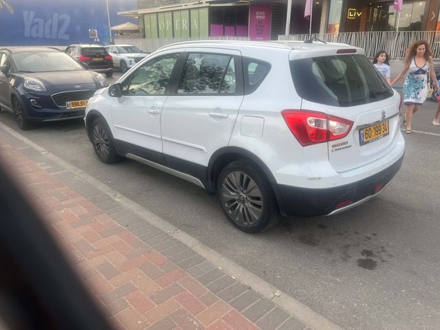 מודעת רכב סוזוקי קרוסאובר 2