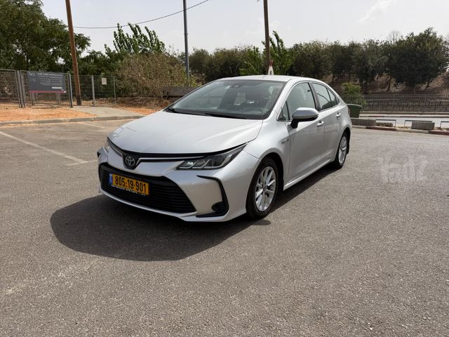 מודעת רכב טויוטה קורולה